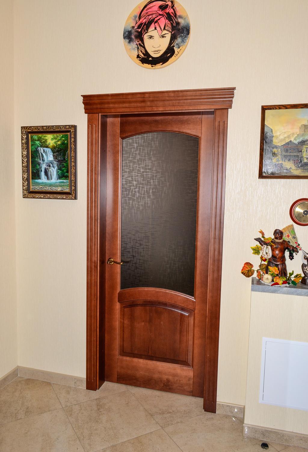 дверь филенчатая межкомнатная со стеклом