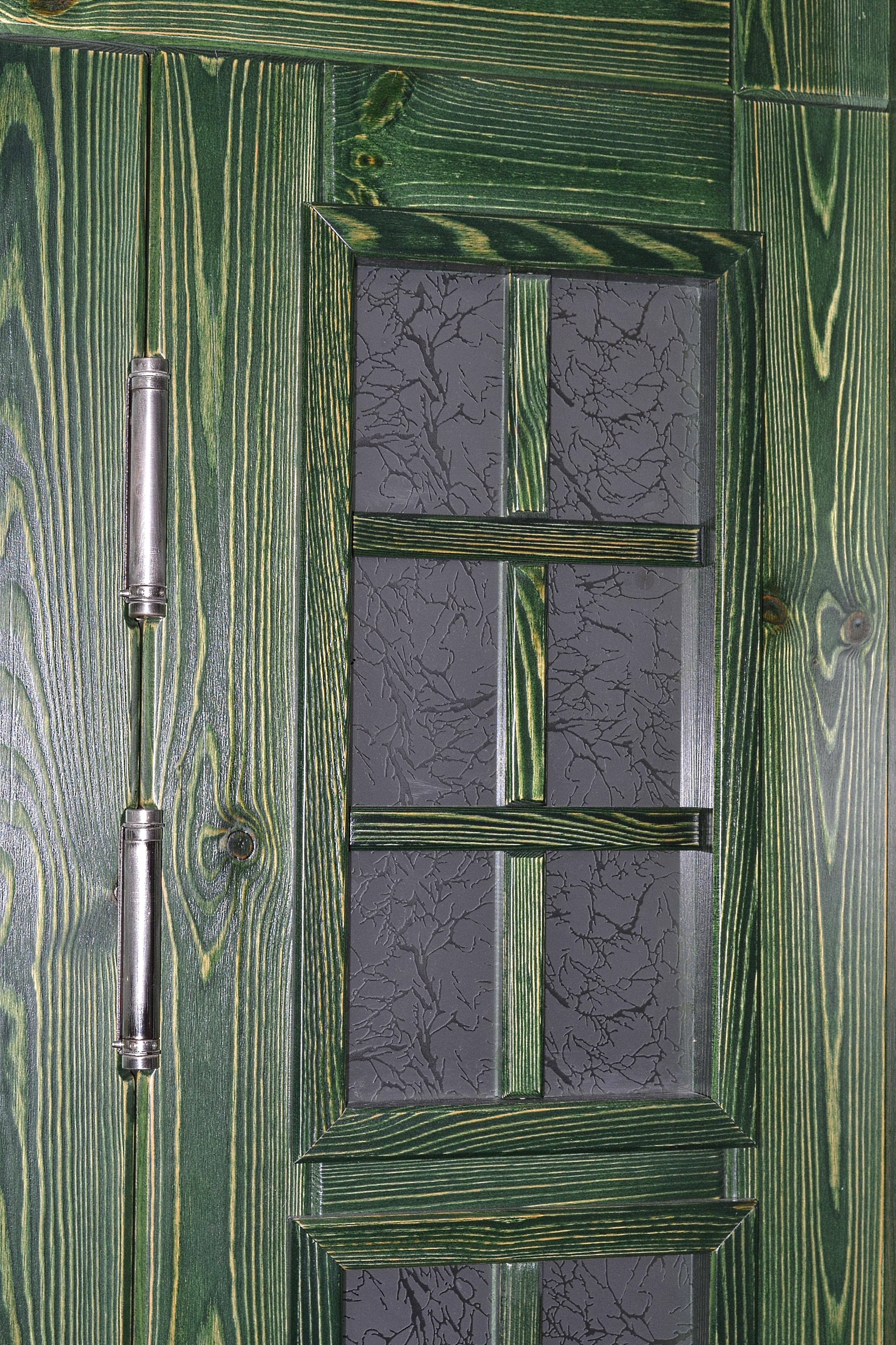 Dveri Iz Sosny V Stile Kantri