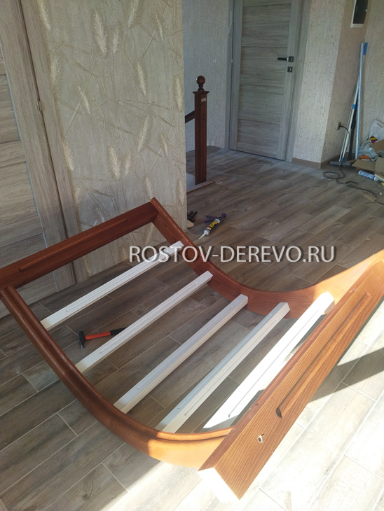 сборка гнутого ограждения второго этажа