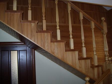 лестница деревянная из массива бука